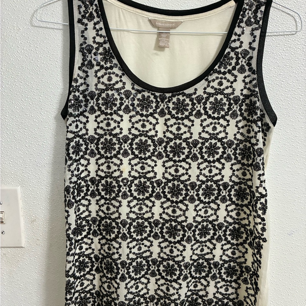 Banana Republic Black and White Graphic Sequin Sleeveless Tank Top M